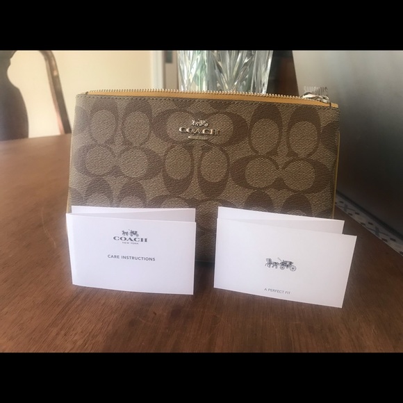 COACH khaki logo wristlet - Picture 2 of 3